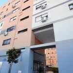 Urbanización levantada en el solar de la fábrica de contadores, donde sólo uno de los bloques es de VPO