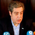 El presidente provincial de VOX Valencia, José María Llanos, durante el desayuno informativo ofrecido ayer en el Casino de Agricultura de Valencia