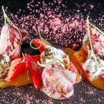 Una imagen del kimchee de fresas, yogurt y café con chipirones de anzuelo a la llama directa del wok