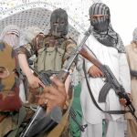 Militantes pro talibán, en la zona tribal de Mohmand, en la frontera entre Pakistán y Afganistán
