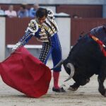 Derechazo de Joselito Adame, en imagen de archivo