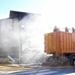 La nave tendrá que ser derruida después de que un incendio la calcinara casi por completo