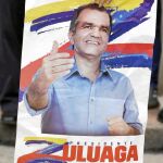 Un cartel electoral de Zuluaga