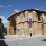 Ribera del Duero: Viñedos coronados por castillos