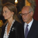 Miguel Boyer y su mujer, Isabel Preysler, en una imagen de archivo