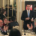 El ministro de Industria, José Manuel Soria, al finalizar su intervención en la cena ofrecida ayer a los participantes en el Congreso Mundial de Móviles.