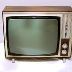Una vieja televisión de tubo