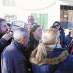 IU le hace un «escrache» a Zoido