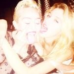 Miley Cyrus se desmelena tras su ruptura con Patrick Schwarzenegger