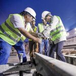 El presidente regional, ayer, durante su visita a las obras de la nueva estación de metro.