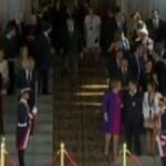 Los diputados salen del Congreso