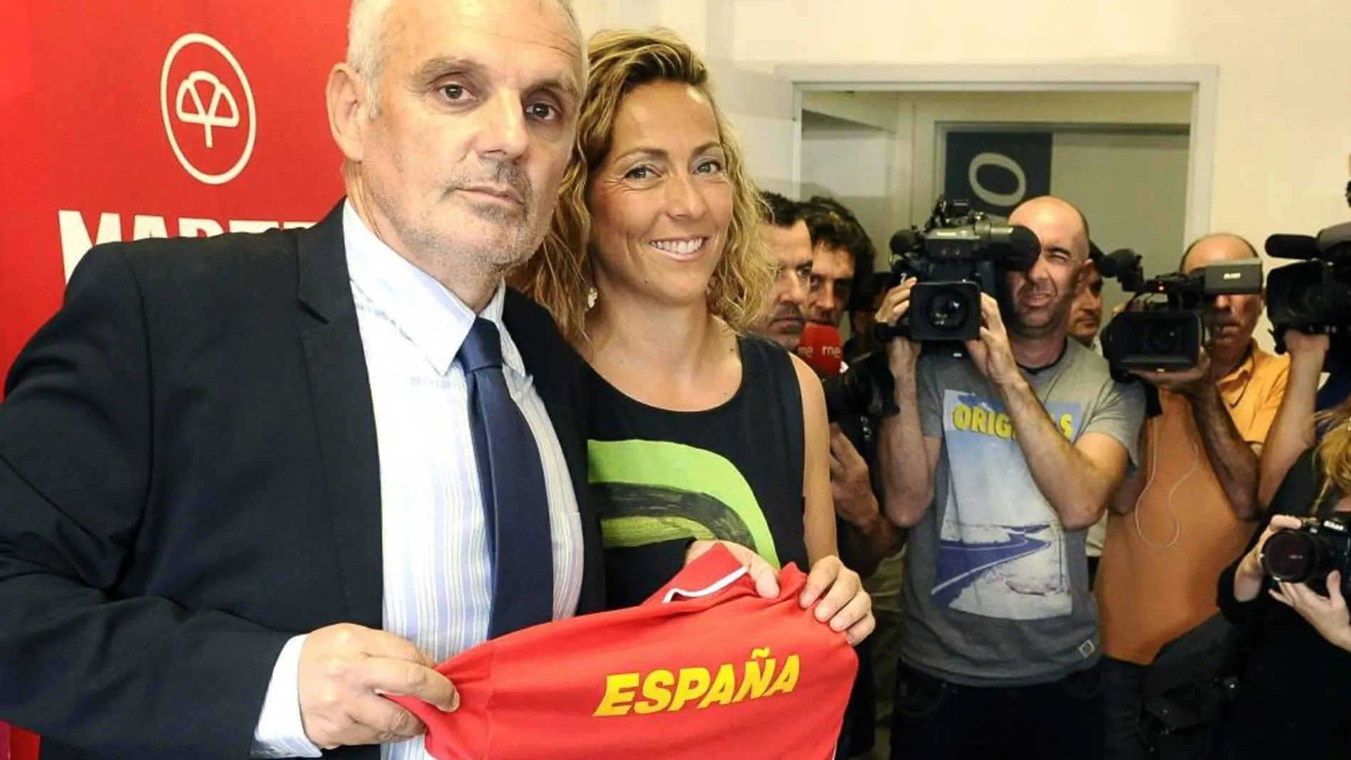 Escañuela confirma a Gala León.