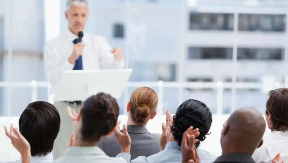 Cómo vencer el miedo a hablar en público
