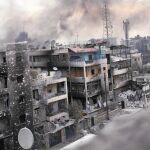 En la imagen, un barrio de la ciudad de Alepo en ruinas por la guerra