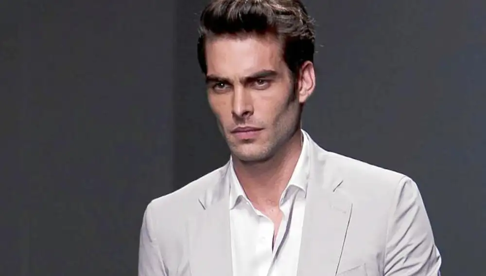 Jon Kortajarena, durante un desfile