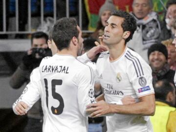 Carvajal y Arbeloa, en uno de los pocos partidos que han jugado juntos