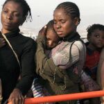 Inmigrantes subsaharianos a su llegada al puerto de Motril (Granada)