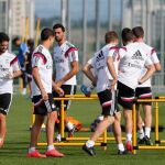 Los madridistas, durante el entrenamiento de esta mañana