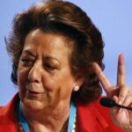 La alcaldesa de Valencia, Rita Barberá, durante su intervención en la 21 Unión Intermunicipal Popular que se celebra hoy y mañana en la ciudad, bajo el lema "En la buena dirección".