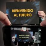 Google compra una aplicación que traduce textos impresos con la mirada