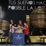 Los niños de San Ildefonso, durante el ensayo general, el día antes del sorteo de Navidad