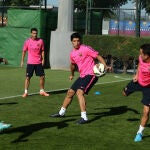 Uno de los rondos del principio del entrenamiento de hoy