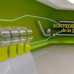 25.679, 98.823 y 10.769, primero, segundo y tercer premio del Extra de Año Nuevo de la ONCE