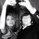 Polanski y Tate brindan durante la premiere de «La semilla del diablo» en 1969