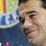 El técnico de Carabanchel se marcha del club condenado por una racha de doce partidos sin ganar