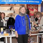 La princesa Nora de Liechtenstein, en el puesto de la Fundación Educación Activa