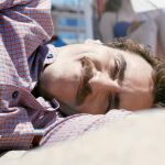 Mientras que a Johansson no la vemos, los primeros planos de Joaquin Phoenix son recurrentes en la cinta