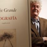 Félix Grande, considerado como una de las voces poéticas más singulares de la promoción de los "niños de la guerra".