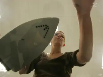 Planchar es una de las tareas domésticas que dan mucha "pereza" hacer Planchar es una de las tareas domésticas que dan mucha "pereza" hacer