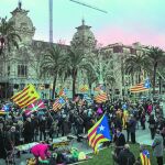 «Som Escola» pide desobedecer a la Justicia para esquivar el bilingüismo