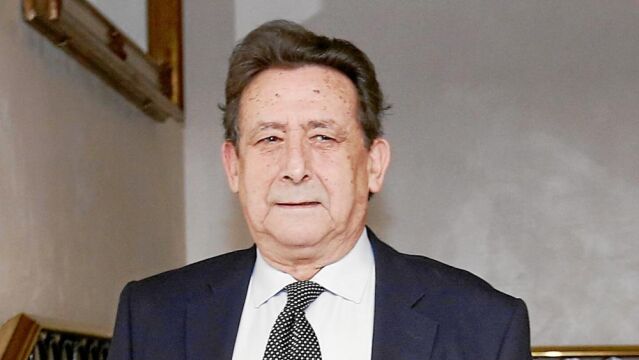Cuando me siento triste y decae el ánimo, escribo las aventuras del marqués»