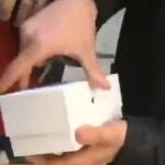 Un cliente consigue un iPhone 6, lo muestra a cámara y se le cae al suelo