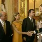Saludo a las autoridades