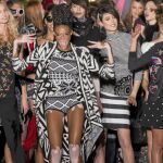 Chantelle Winnie, la primera top con vitíligo, fue el principal reclamo de la firma