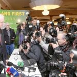 Adams, en la rueda de prensa que ofreció tras su puesta en libertad