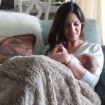 Sara Carbonero con el pequeño Martín, en la foto publicada en su blog