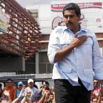 Nicolás Maduro aprobó ayer los dos primeros decretos tras recibir poderes absolutos