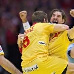 Los jugadores de la Selección celebran el bronce conquistado tras vencer a Croacia