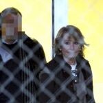 Esperanza Aguirre, tras visitar al dirigente de Nuevas Generaciones del partido en Madrid Ángel Carromero