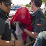 Uno de los detenidos por los tweets amenazando a políticos