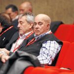 Manuel Mora, secretario de Administración y Finanzas de la Comisión Ejecutiva Federal de la FSP de UGT, presidió la filial de Castilla y León. Al lado, web del Foro de Formación y Ediciones