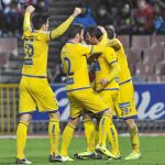Los jugadores del Alcorcón celebran uno de los goles con los que forzaron la prórroga en Granada