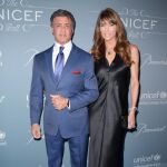 El actor Silvester Stallone y la modelo Jennifer Flavin en la Gala Unicef.