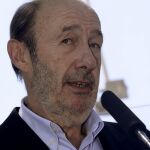 Rubalcaba «de lo que pase hoy depende nuestra salida de la crisis»
