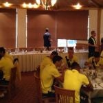 La plantilla del Villarreal en el comedor del hotel