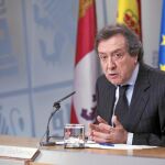 José Antonio De-Santiago-Juárez atiende a la prensa, tras el primer Consejo de Gobierno del año